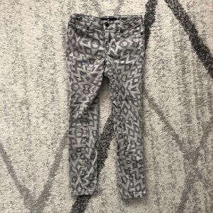 3/$30 Black & Gray Patterned Joe’s Jeans Size 6X